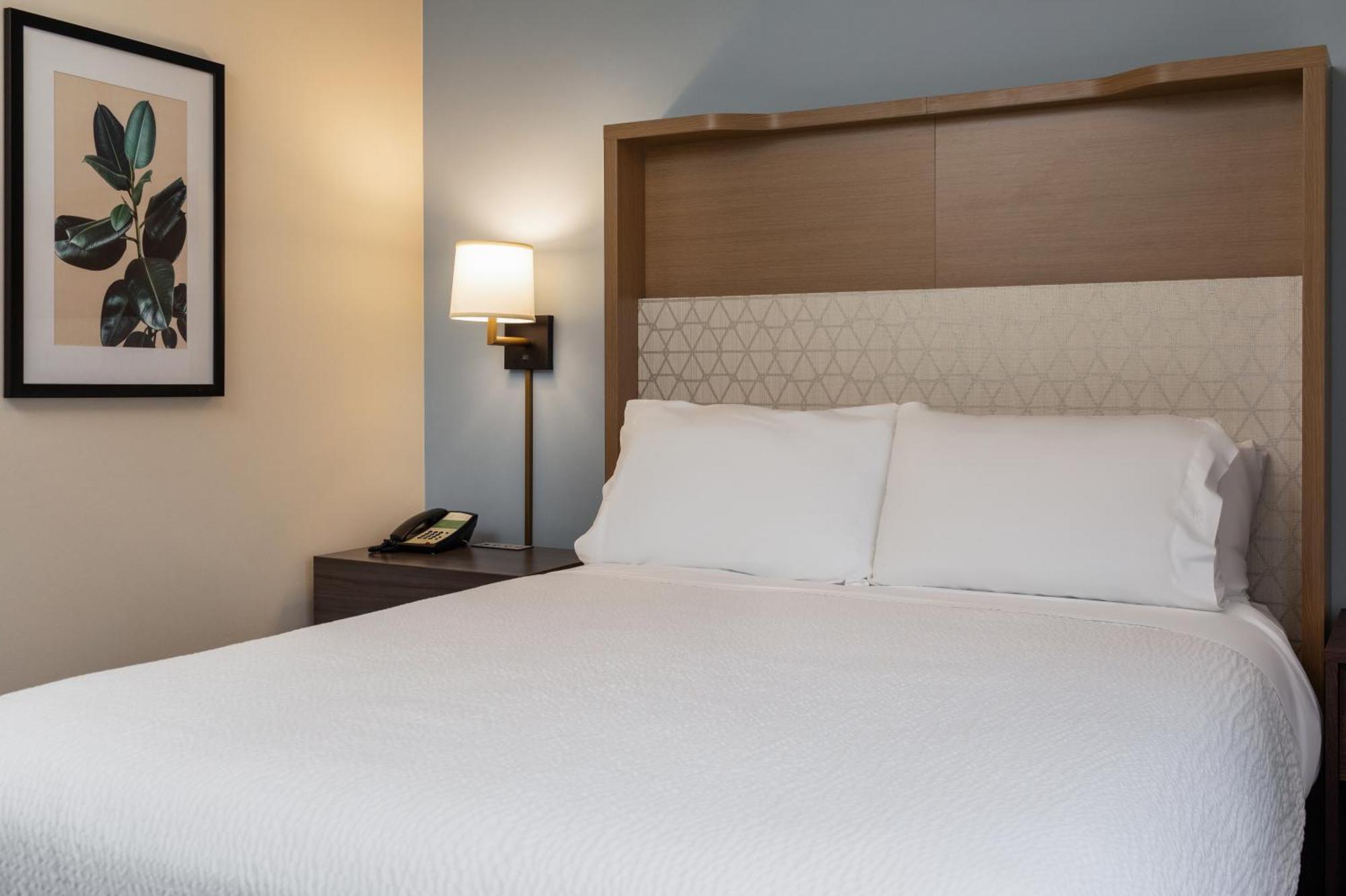 Victoria - Elk By Ihg 3*